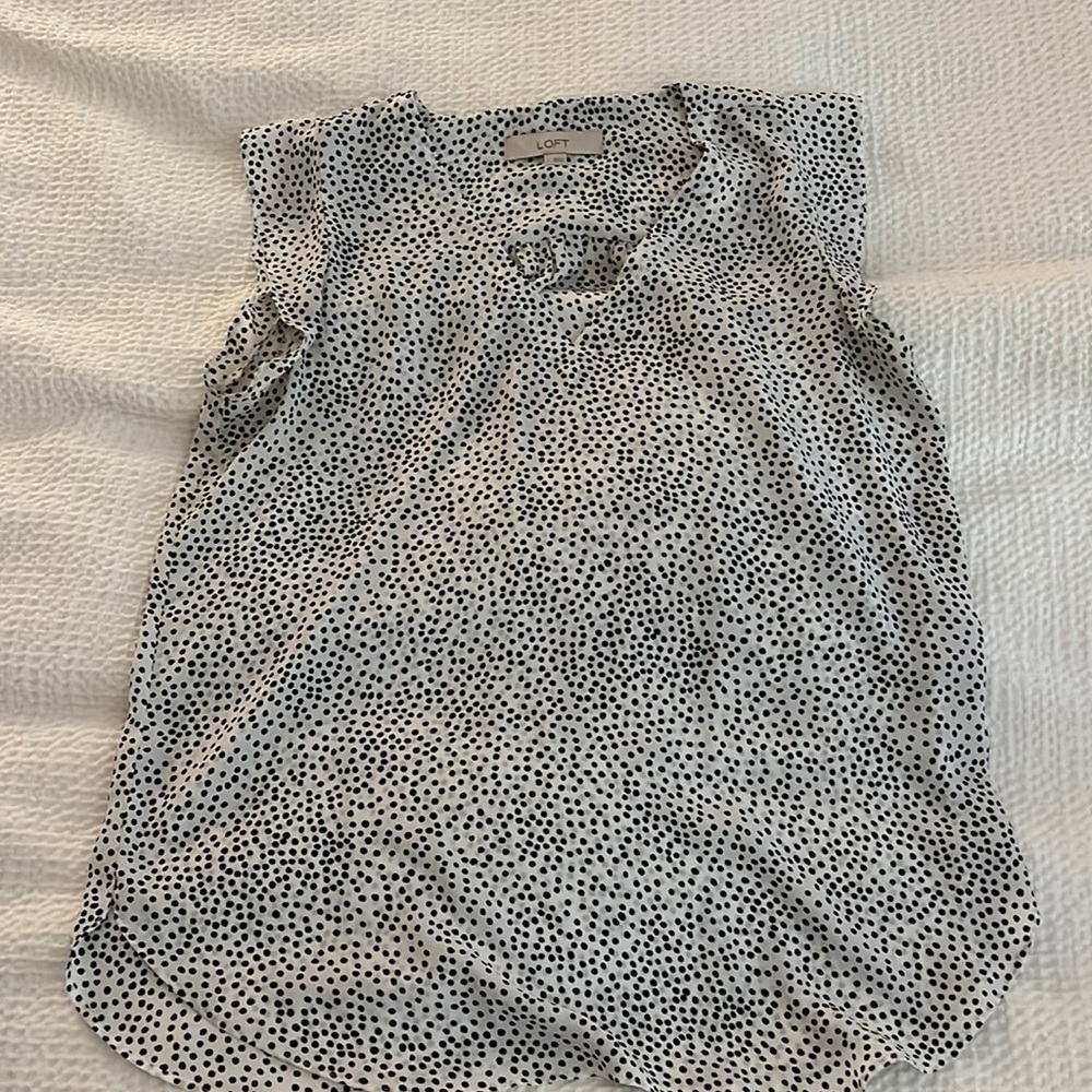 Women’s cap sleeve blouse size small